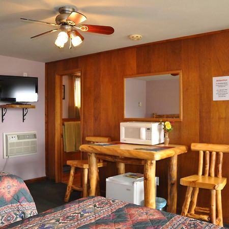 Long Holiday Motel Gunnison Exterior photo