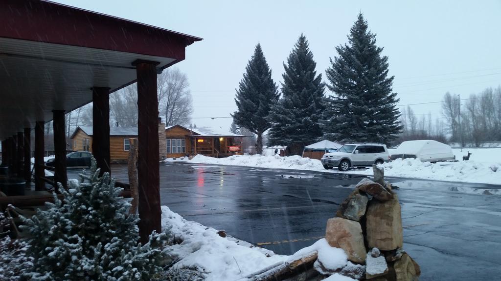 Long Holiday Motel Gunnison Exterior photo