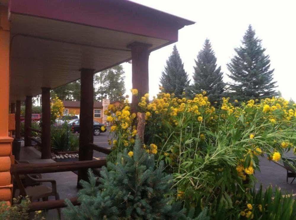 Long Holiday Motel Gunnison Exterior photo